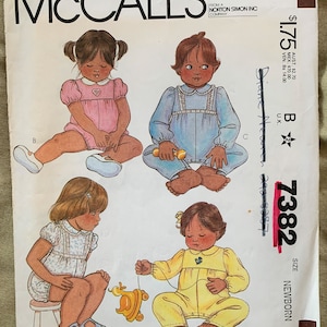 Jahrgang McCall BABY Muster 7382, Strampler, Größe Neugeborenen oder Medium