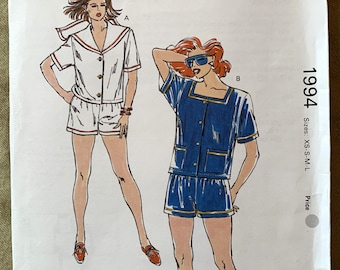 Vintage 1990's Kwik Sew Pattern 1994, Misses' Shorts and Top, UNCUT, Size XS-S-M-L