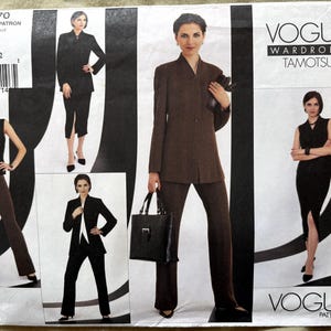 Könnte beinhalten: Vogue Wardrobe Tamotsu Schnittmuster mit einer Frau in verschiedenen Business-Outfits. Die Outfits umfassen einen Hosenanzug, einen Rockanzug und ein ärmelloses Oberteil mit Hose oder Rock. Das Muster enthält die Größen 8, 10 und 12.