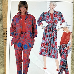 Micro Jupe De Tailleur Tissée Grise À Rayures Fines Et Paillettes