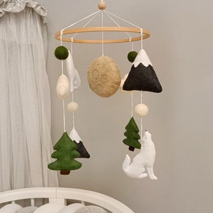 Wolf nursery mobile, Woodland mobile baby, Forest animals mobile, Mountain baby mobile