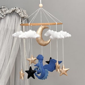 Dragon baby mobile for crib, Boy mobile baby, New baby gift, Nursery decor, Baby shower gift, Neutral baby mobile, Crib mobile