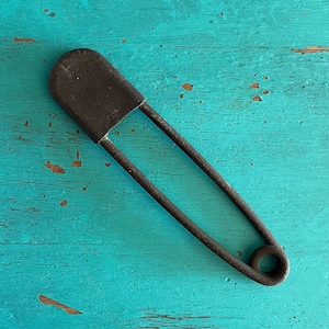 Large safety pins for wall new arrivals