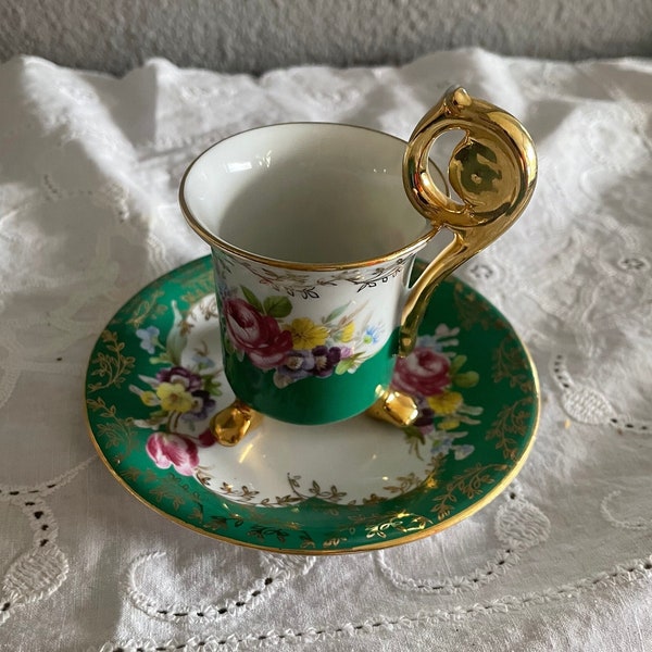 Vintage Floral Tea Plate and Cup Set / Waldershof Bavaria Germany Handarbeit 22 Karat Gold