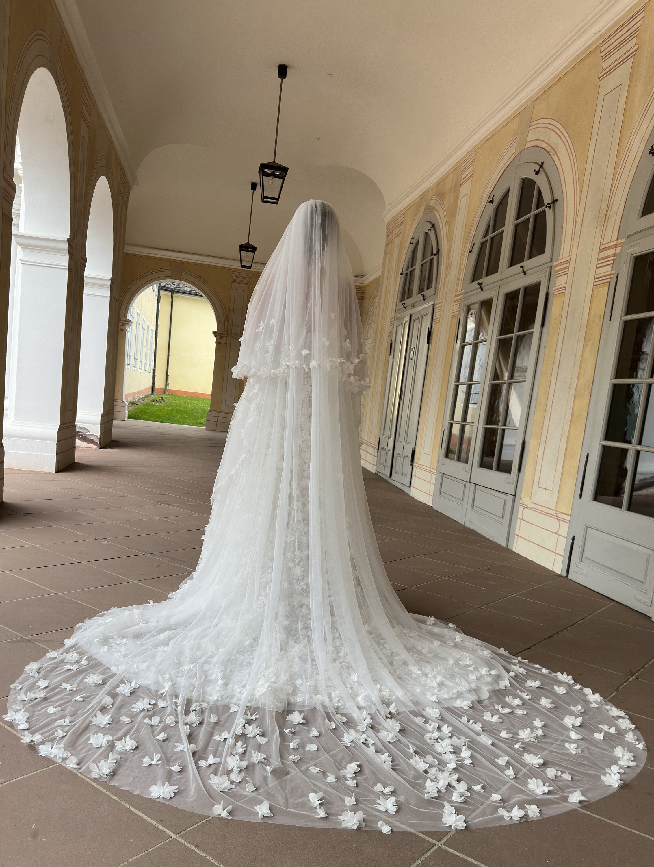 【バオバブの木】MANY WAY AIRY VEIL DRESS Ameri ワンピース 「AMERI/アメリ」MANY WAY AIRY VEIL DRESS