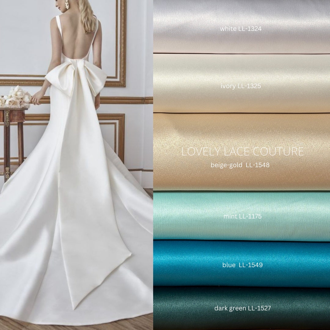 Tela de Satén Italiano en hermoso color blanco, marfil, beige-oro ...