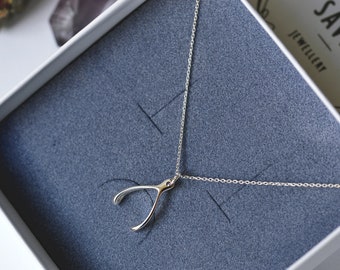 Wishbone necklace | Layered necklace | Make a wish necklace | Lucky charm necklace | Minimalist jewellery | dainty wishbone necklace