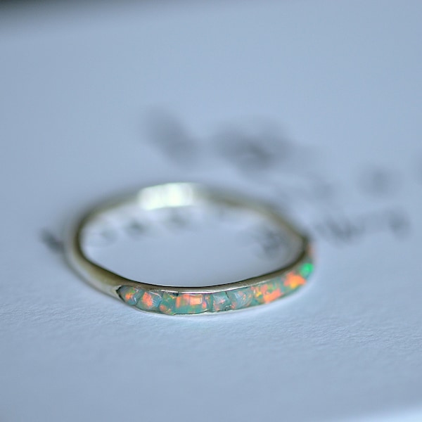 Raw setting hidden opals band in White or Spearmint opals| Rough and raw opals  | individual Unique genuine opal ring | gift for loved one