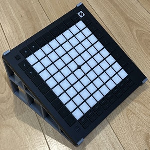 Stand for Novation Launchpad Pro (MIDI grid controller for Ableton Live) with reversible 30 degree/60 degree angle tilt