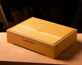 Oak Jewelry Box: L. Kahn