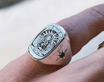 The Sun Tarot card ring , Linerworks's special tarot card Illustration , the sun 925 sterling silver signet ring