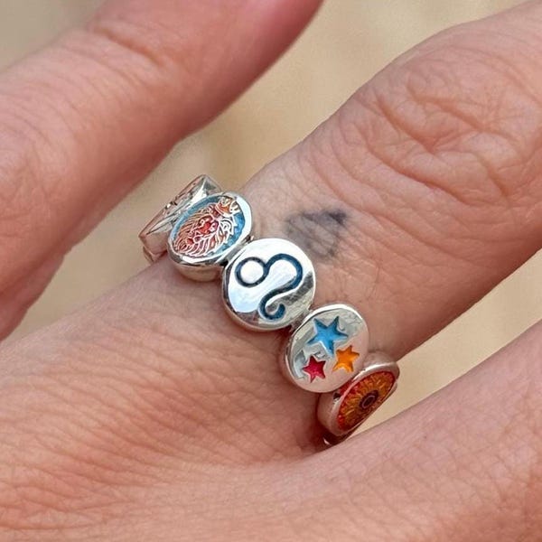 Sterling Silver Leo Zodiac Ring – Hand Painted Enamel Astrology Band, Celestial Signet