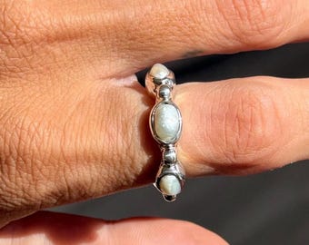 Three Pearl Silver Ring – Organic Freshwater Pearl Ring – Sculptural Sterling Silver Ring – Ocean Inspired Jewelry – Handmade Pearl Ring