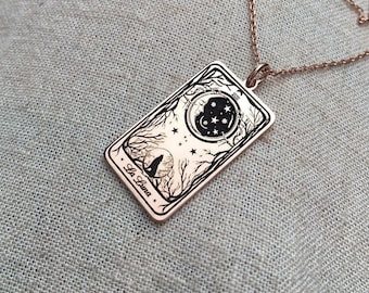 Collar de la carta del Tarot La Luna en plata de ley: colgante de luna grabada