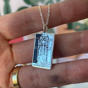 Tarot-Kartenhalskette, doppelseitig Die Hohepriesterin X Die Kaiserin-Tarotkarten 925er Sterlingsilberhalskette