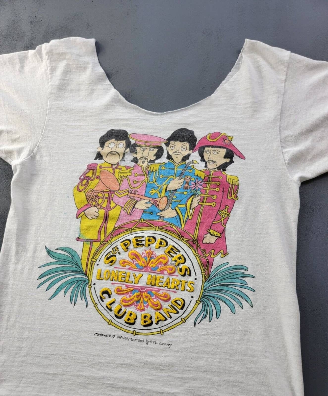 - Pepper\'s Sgt Etsy Shirt T