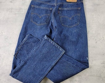 Vintage 1990s Levi's 501xx Button Fly Indigo Denim Jeans Made In USA sz 30