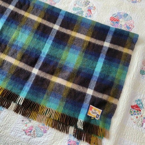 Vintage 1970s Faalberg Motecht Door Eulan Wool Plaid Dutch Blanket 64