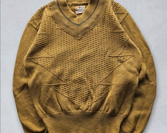 Vintage 1950s Regency Mustard Yellow Textured Wool V-neck Sweater Pullover M