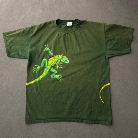Vintage 90s T-shirt XL Green Iguana Lizard Graphic Wild Gear