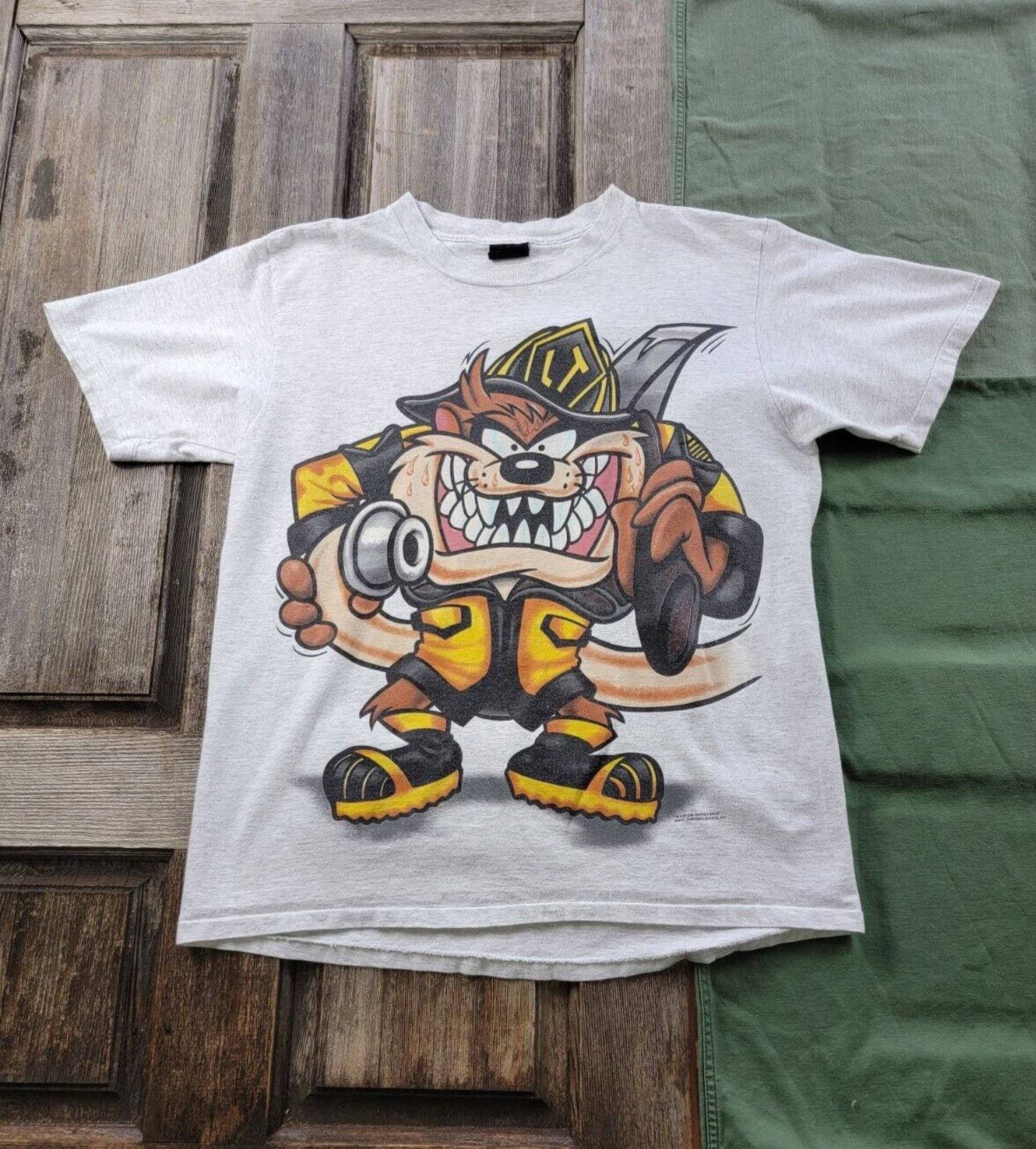 Vintage 90's White Sox Baseball Taz Looney Tunes T Shirt 