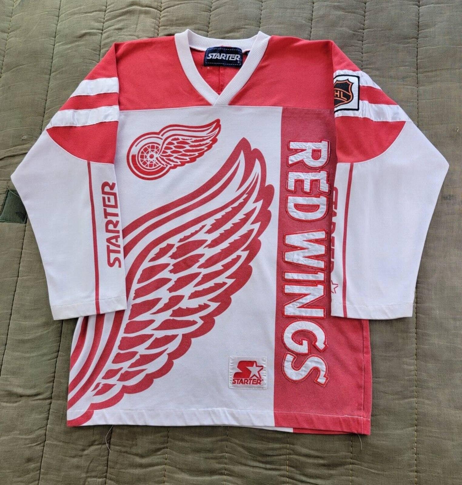 Vintage Mens Large Distressed Detroit Red Wings Hockey Jersey 2