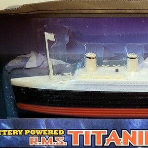 White Star Line Titanic Battery Operated Ship