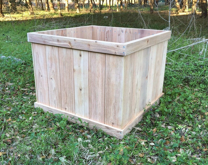 Cedar Planter Box, Square Cedar Planter, Elevated Planter Box, Outdoor Planter, Patio Planter, Garden Box, Outdoor Garden Box, Tree Box