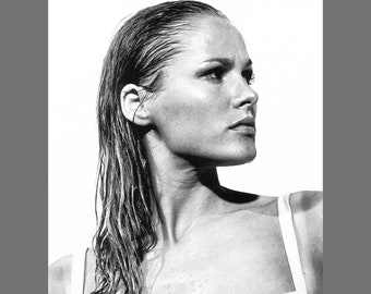 0288 Ursula Andress