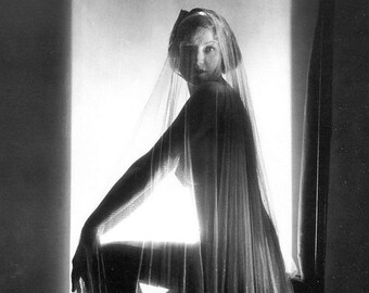 Naked With Veil - Etsy