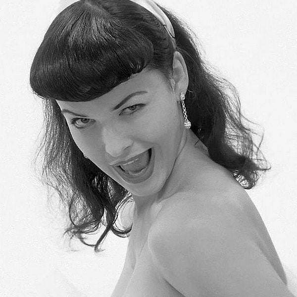 Bettie Page Naked - Etsy