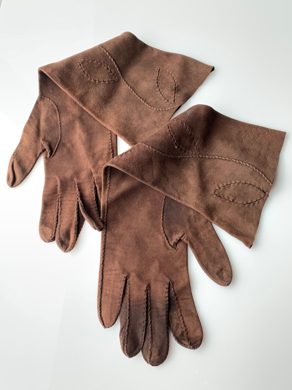 Vintage brown suede gloves - image 9