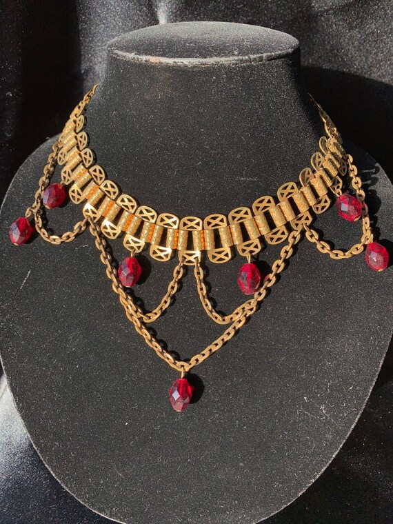 Antique Chain link Necklace with red beads
