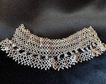 Victorian Antique Lace Trim - Edwardian Décor, Wedding Prop