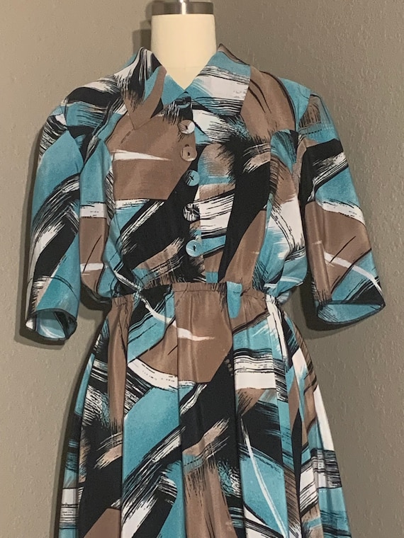 1980's does 1940's Abstract Print Rayon Dress in … - image 3