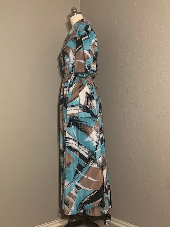 1980's does 1940's Abstract Print Rayon Dress in … - image 6
