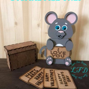 Freestanding MOUSE with Interchangeable Signs