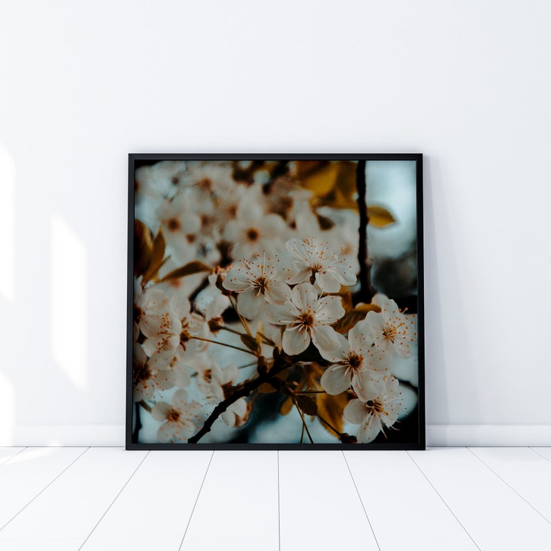 DIGITAL DOWNLOAD Minimalistic Art White Plant Digital Print Contemporary Art Flower Art Decor Modern Art Tropical Art Decor