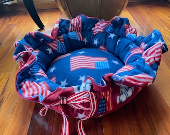 Patriotic Fleece Pet Bed: Reversible Small Dog Cat Cuddler, Machine Washable