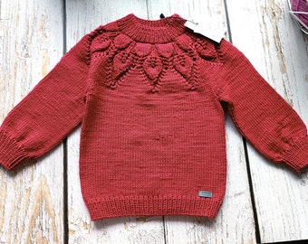 Maglione per bambini lavorato a mano, taglia 74-80.