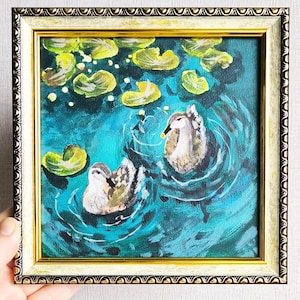 Ánade real Patos salvajes Pájaros Pintura original Lirio Lago Pequeño paisaje Obra de arte Animales Arte pequeño enmarcado 6x6 Mini Pato nadando pintado