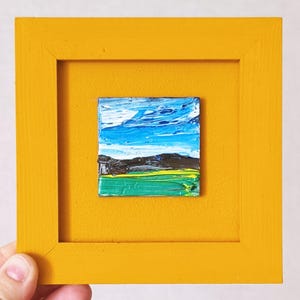 Arte en miniatura, pintura al óleo original, marco pequeño de abstracción de 5x5, obra de arte moderna, decoración amarilla, pintura texturizada en miniatura, arte abstracto cálido