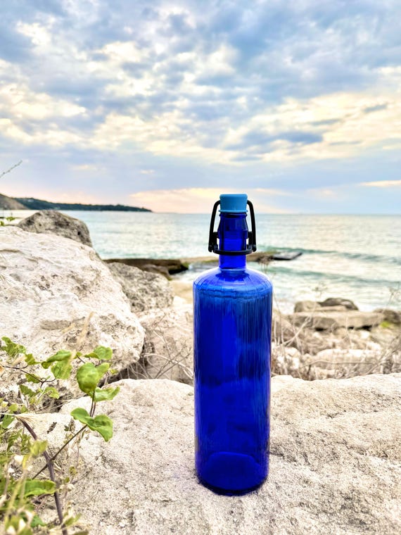 1 Liter Cobalt Blue Glass Water Bottle – Hand-engraved With Mandala or Personal Text Ho'oponopono Cleasing Blue Solar Water Bottle