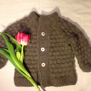 Strickjacke // Handgestrickt für Kinder // Merinowolle // Gr. 74/80
