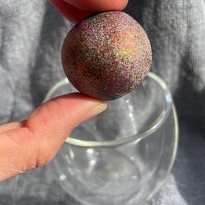 Wunderfunkel- magische Glitzerkugel mit verstecktem Edelstein