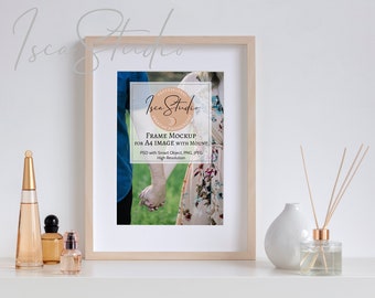 Mockup di cornice in legno, A4, A3, fotografia in stile, mockup di download digitale istantaneo, mockup di arte murale, mockup di cornice minimalista