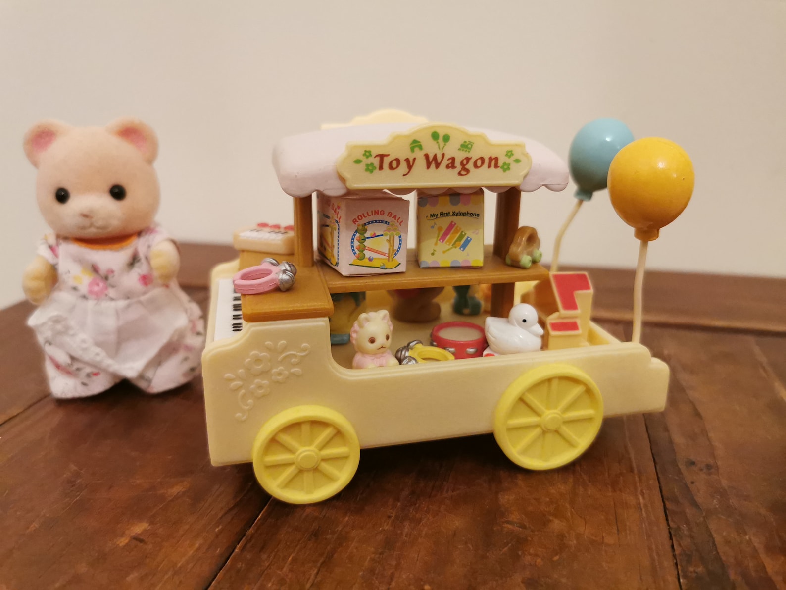 Sylvanian Families Street Market Toy Wagon Waffle Stand and Etsy