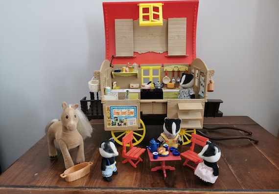 sylvanian families gypsy caravan