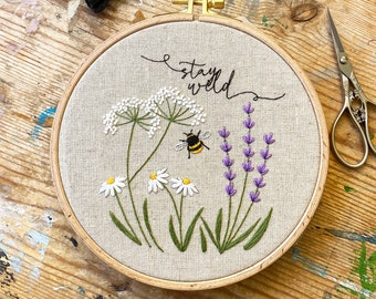 Wild Flowers & Bee linen embroidery kit | cottage garden floral embroidery kit | bee hand embroidery kit project | beginners hand embroidery