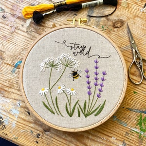 Wild Flowers & Bee linen embroidery kit | cottage garden floral embroidery kit | bee hand embroidery kit project | beginners hand embroidery